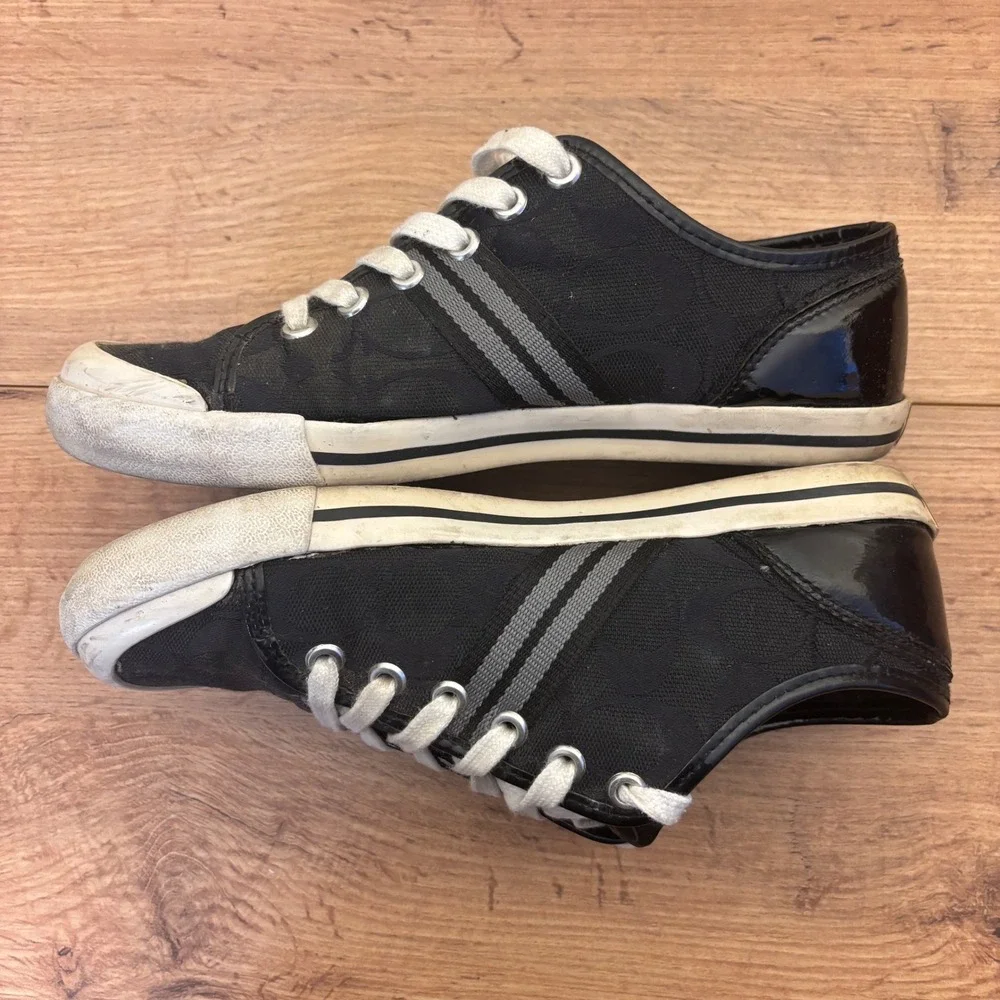 COACH Folly Signature Canvas Sneakers Black Women Size 7 Casual Everyday Comfort